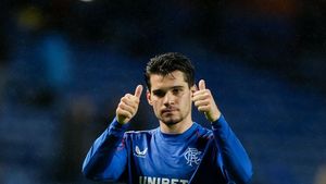 Clubul din Germania unde ar putea ajunge Ianis Hagi. Scoțienii anunță că românul poate pleca, deși a prins echipa la Rangers