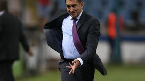 Dumitrescu ar fi fost dat afară de Becali dacă nu demisiona!** Culisele plecării lui Ilie