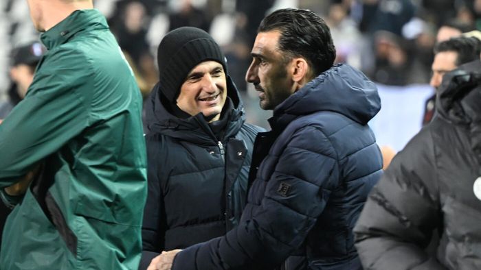 Prietenul lui Elias Charalambous a oprit negocierile unui nou contract cu actualul club pentru că ar fi favorit să devină antrenorul lui Radu Drăguşin la Tottenham