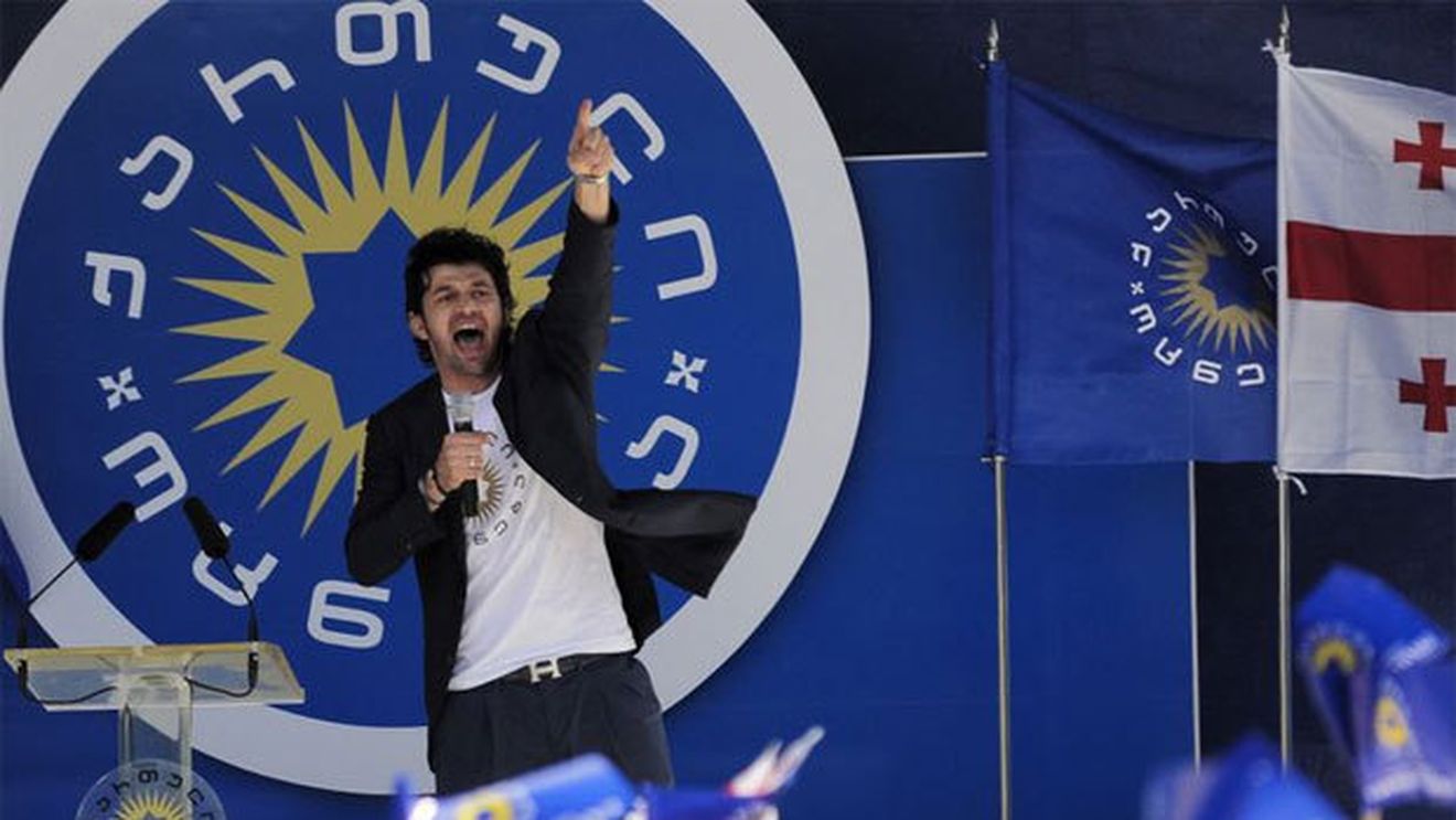 De pe teren direct în Parlament!** Unul dintre cei mai tari fundași din istoria lui Milan e deputat al "Partidului viselor"