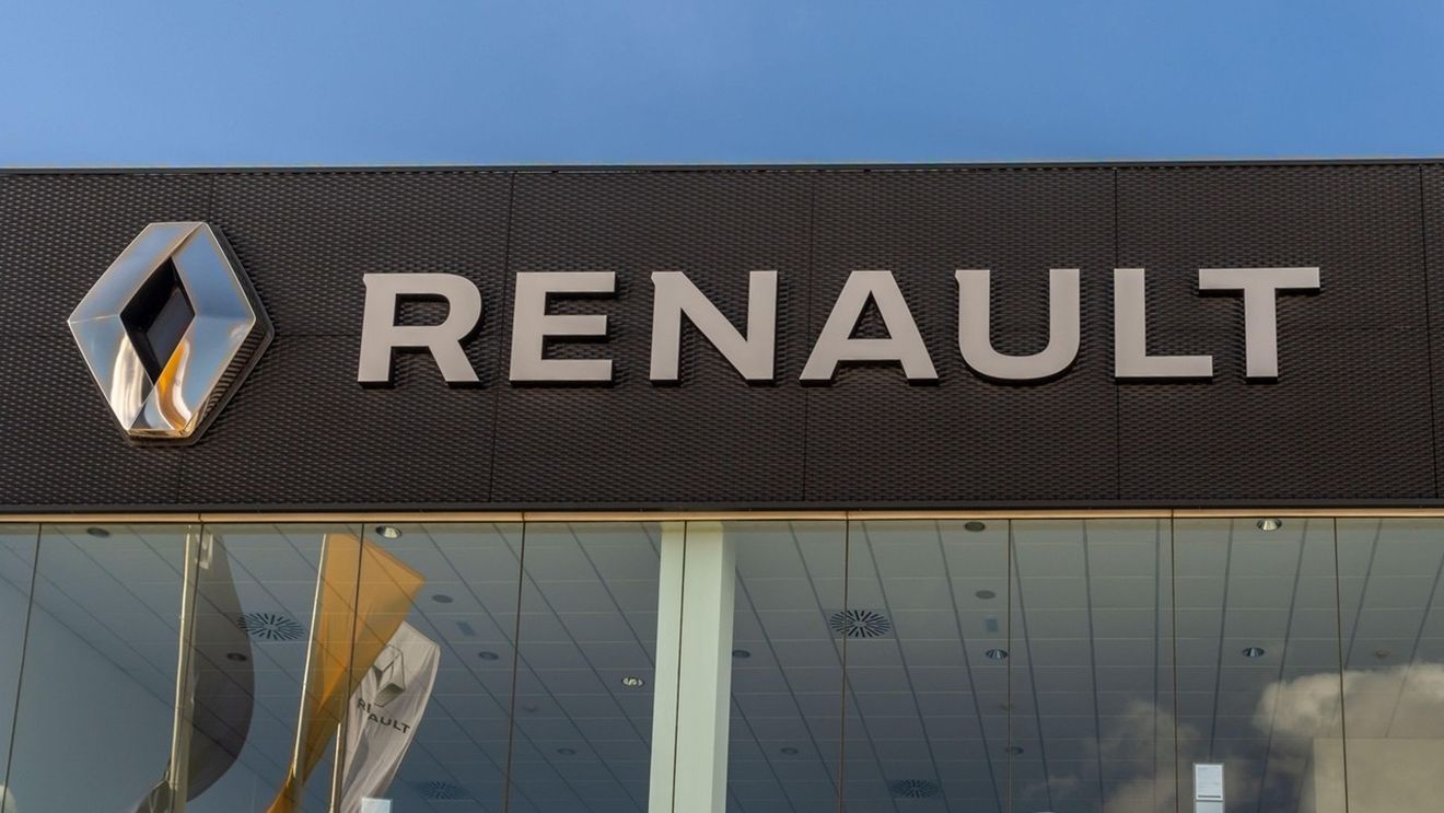 DACIA, lovită chiar din interiorul Renault! Un model al francezilor a depăşit-o în topul celor mai vândute maşini din Europa