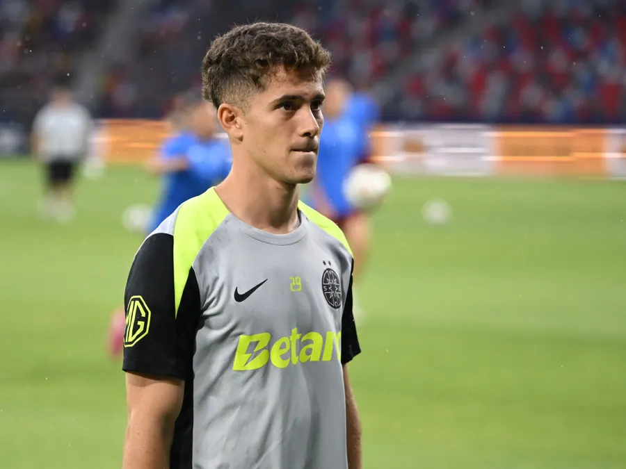 Laurentiu Vlasceanu la meciul de fotbal dintre FCSB si Inter Club D'Escaldes // Foto: Sport Pictures