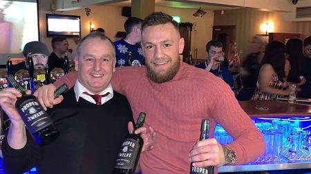 I-a dat foc pub-ului deținut de Conor McGregor. Poliția l-a arestat pe piroman