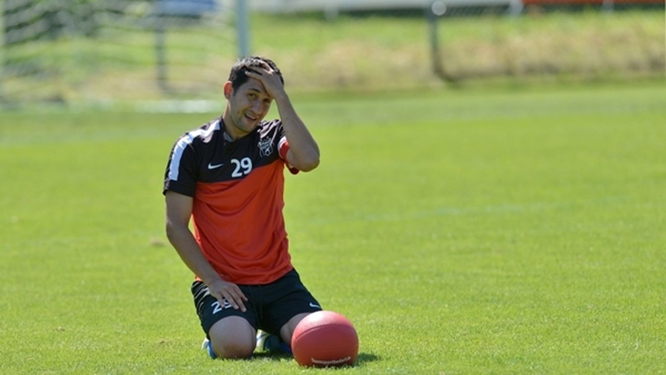 Fl. Costea, făcut praf de Becali:** "E un escroc! O să-l țin numai în tribună!" 