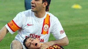 VIDEO: O imagine care a produs revoltă în întreaga lume!** Un copil, lăsat fără conștiență de forțele de ordine