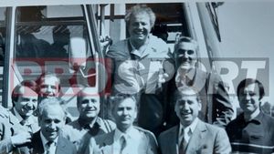 Imagine memorabilă cu Alexandru Arșinel de la finala Cupei Campionilor din 1986! Celebrul actor a fost liderul galeriei steliste de la Sevilla | SPECIAL