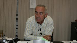 Dorinel rămâne la Oțelul