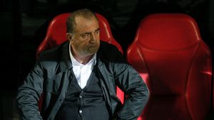 Veste proastă pentru Alex Cicâldău și Olimpiu Moruțan în chiar prima zi a noului an: Fatih Terim, la un pas să plece de la Galatasaray! Este pe lista unui club legendar al Europei, care a umilit Barcelona în Liga Campionilor în acest sezon