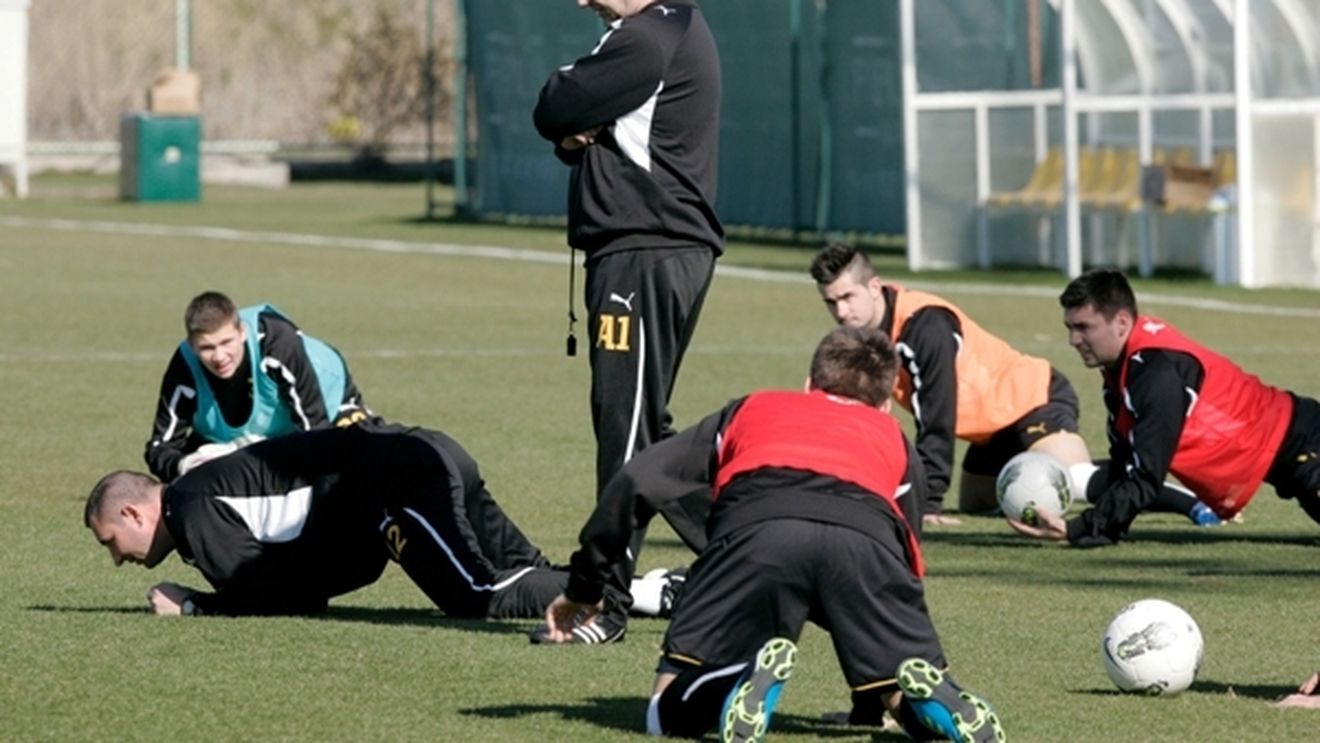 Haos la Brașov!** Patronul a refuzat să mai plătească un stagiu de pregătire, echipa se va antrena printre nămeți