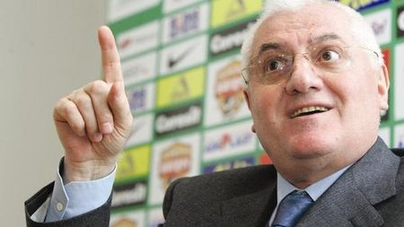 "Dinamo și-a luat un jucător serios, Helder! Dacă scapă de cei care nu aleargă, își fac echipă"