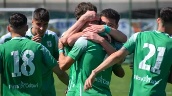 Sub lupa FRF! Ultima etapă din play-out-ul Ligii 2 a adus cel mai tânăr debutant și al doilea cel mai tânăr marcator în acest sezon. Al cincilea jucător care a marcat atât pentru echipa lui, cât și în poarta adversă!