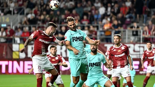 Fază controversată în prima repriză din Rapid - CFR Cluj! Ajeti s-a lovit cu mingea în mână în propriul careu, dar arbitrul a lăsat jocul să continue!