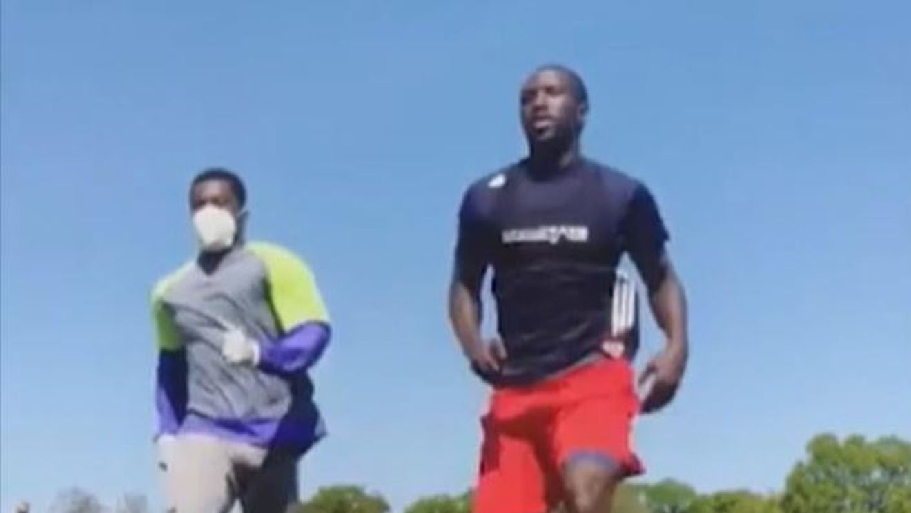 Un nou scandal uriaș la Tottenham! Doi jucători, facuți praf de fani după ce au ieșit la antrenament în parc în plină pandemie de coronavirus | VIDEO