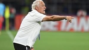 „Ia-l pe Cosmin Contra”. Nelu Varga, sfătuit să-l dea afară rapid pe Andrea Mandorlini