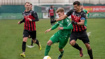 CS Gloria Bistrița, învinsă la Dumbrăvița, are o viață tot mai dificilă în Liga 2. Nicolae Grigore se plânge de arbitraje: ”Sunt prea multe decizii de care Gloria «beneficiază» doar într-o direcție negativă”