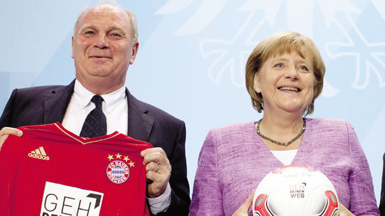 Paralelă între cazurile "Gică Popescu" și "Uli Hoeness". Editorial Alin Buzărin: Free Uli Hoeness? Cum ar fi?