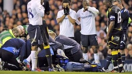 "A fost mort 78 de minute!"** Revenirea lui Muamba, un miracol!