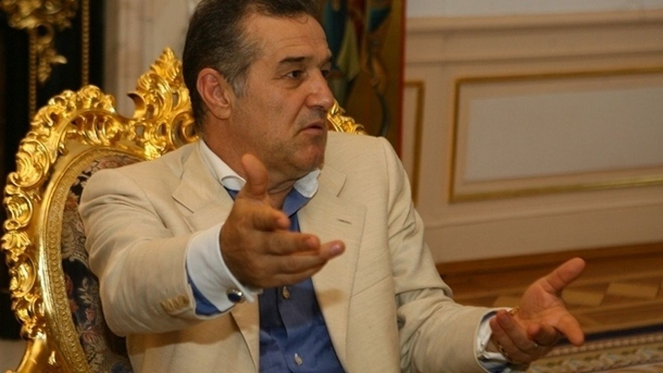Becali:** "Cel mai mult m-a supărat Apostol! Facem 'talente' pe teren? El i-a făcut cadou meciul lui Dinamo, a fost aliatul lui Borcea!"