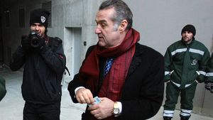 Becali: "Voi lua 70 de milioane de euro, e mai bun ca Hagi!"** Ce s-a întâmplat cu cel mai mare pariu al lui Gigi