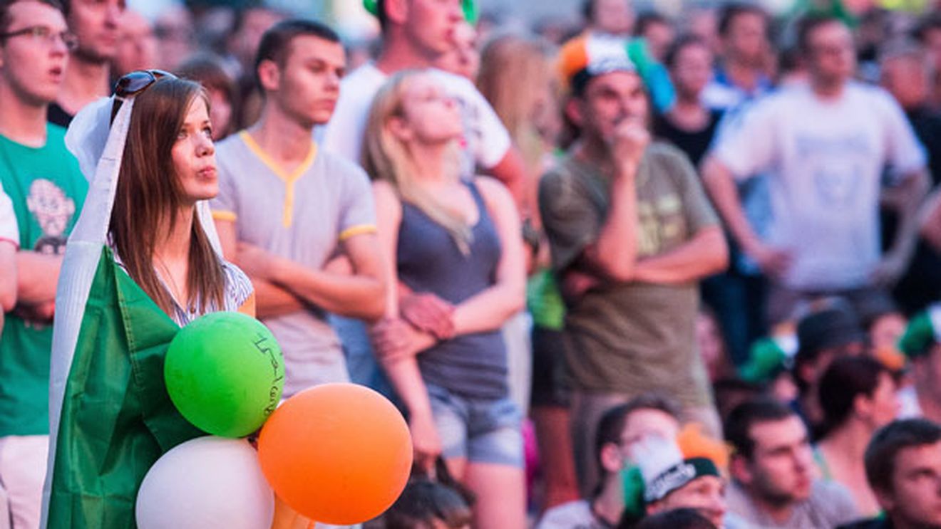 Gestul serii în Europa!** Doi austrieci au fost JEFUIȚI în Dublin, iar reacția fanilor irlandezi merită toate premiile de fair-play posibile