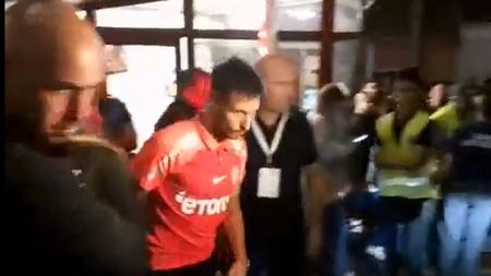 Mario Camora, chemat la explicații de fanii lui CFR Cluj după rușinea cu Pyunik: „Plecaţi cu toţii, demisia! Lăsați-ne!”