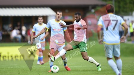 Oferta lui Rubin pentru Chiricheș a "trezit" un URIAȘ al Europei! Varianta pe care fundașul Stelei n-ar putea să o refuze