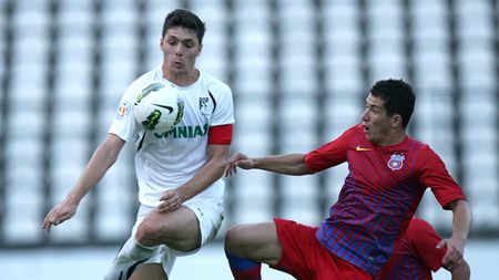 Curelea, disperat să plece de la Sportul: "Îmi vine să plâng, să urlu"!** Vârful, mai aproape ca niciodată de Steaua, Șiman a recunoscut negocierile