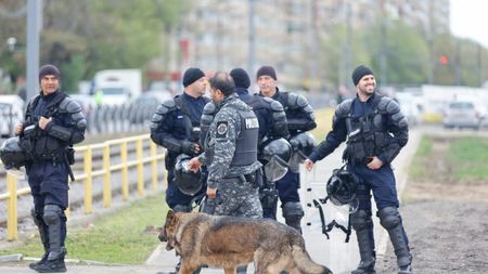 Jandarmii sunt în alertă înaintea derby-ului CSA Steaua - Dinamo! Forțele de ordine au împânzit stadionul din Ghencea | VIDEO & FOTO