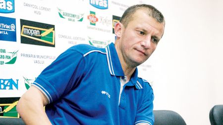 Porumboiu: „Dorinel Munteanu este un bandit!"