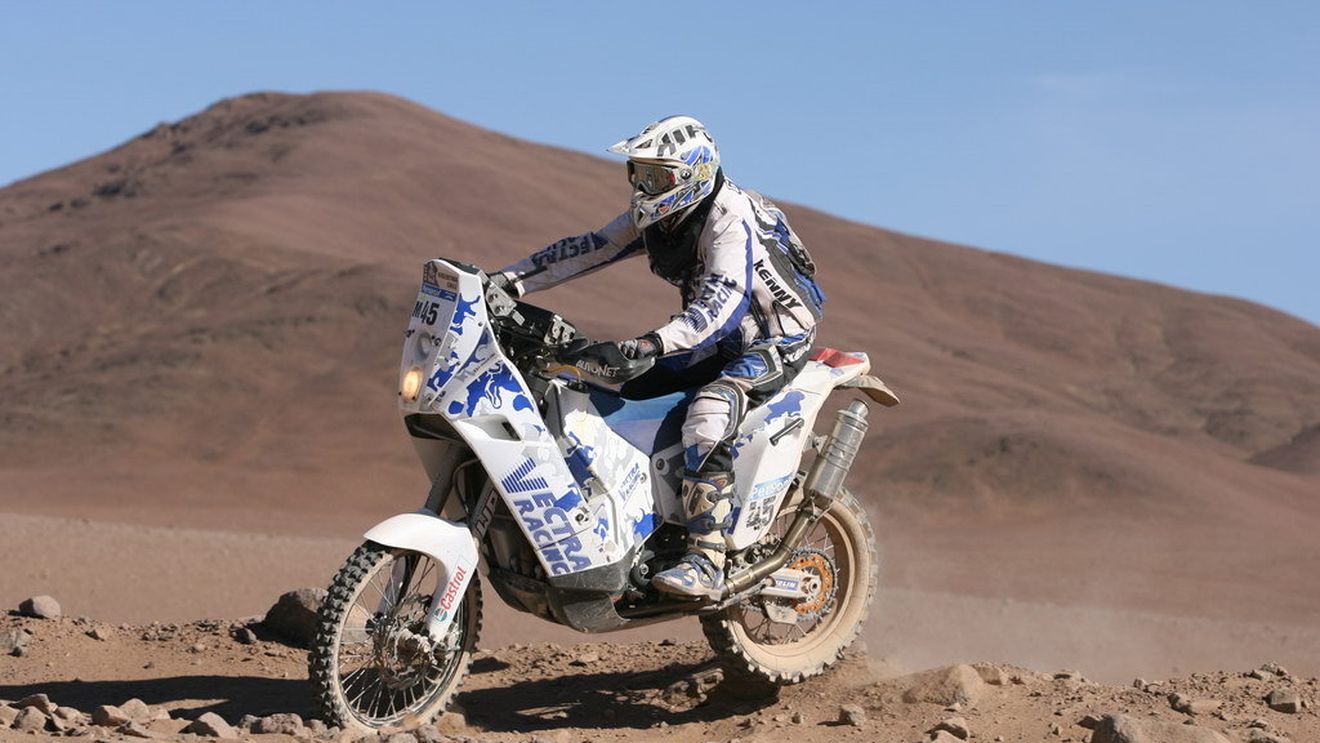 Gyenes și Butuză se întrec cu dunele în Raliul Dakar 2012