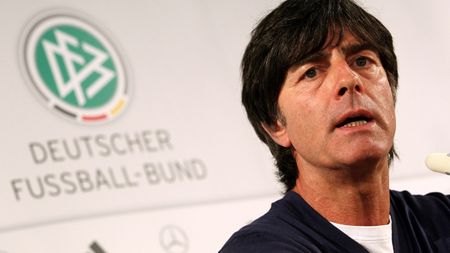 Toată lumea o vede finala CE 2012, Low nu e de acord:** "Nu e sigur că Germania-Spania se va juca la Euro"