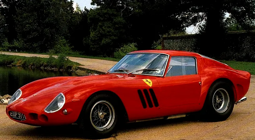 Nici dacă ar pune ban pe ban, fotbaliștii din Liga I nu și-ar permite acest Ferrari!** Așa arată cea mai scumpă mașină din istoria automobilismului