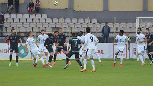 Gaz Metan se impune cu 1-0 în fața Voluntariului și scapă de locul retrogradabil. Mutu a ajuns în zona roșie, după un meci în care a avut portarul eliminat