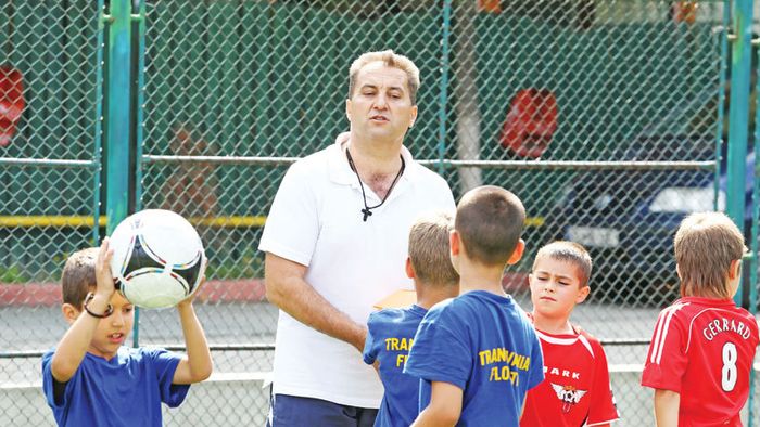 Ctitorul de fotbal! "Țăranul din Băișoara" ne prezintă valorile pe care vrea să le promoveze: „frumosul, dragostea și pasiunea față de sport"