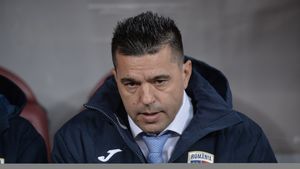 Gigi Becali l-a făcut praf pe Cosmin Contra după ce niciun fotbalist de la FCSB nu a fost convocat: "Nu îți e rușine să nu-l iei pe Coman? Batjocurești viitorul naționalei". Cei patru jucători evidențiați de omul de afaceri