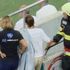 Incidente grave la Dinamo – Farul! O torță aruncată de fanii constănțeni a ajuns în tribuna dinamovistă și a rănit o femeie