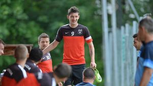 În afara terenului chiar știe să atace:) Mihai Costea îi răspunde lui Becali:** "Cum să o ard cu țigara pe Cruduța? Eu nici măcar nu fumez"