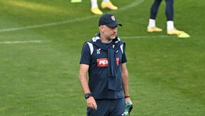 Fotbalistul care a reprezentat România la două Campionate Mondiale știe ce trebuie să facă Edi Iordănescu pentru a trece de grupele EURO 2024. VIDEO