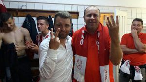 S-a contrat cu Alexandru David, iar acum recunoaște că are "antecedente". Janos Bokor a bătut un arbitru și a povestit totul cu lux de amănunte: "I-am dat un uppercut, l-am pus pe jos! Sunt foarte impulsiv"

