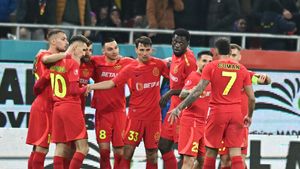 Anunț important înainte de FCSB - Rapid! Revenire de top pentru Charalambous