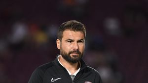 Poate Adrian Mutu să oprească hegemonia celor de la CFR Cluj?! Un fost fotbalist al Rapidului îi vede capabili pe giuleșteni să producă surpriza: „Este anul centenarului, te obligă!” | VIDEO EXCLUSIV ProSport Live