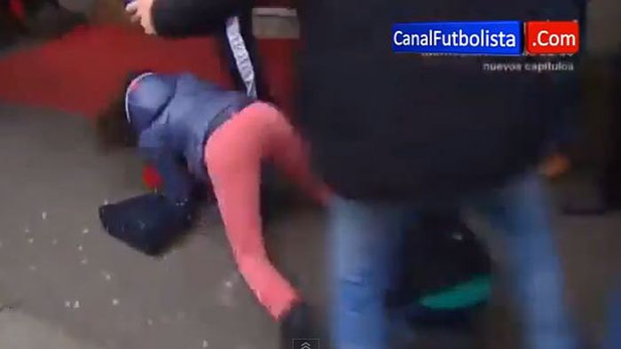 VIDEO Messi a stârnit fanatismul în cea mai echilibrată țară din lume!** ȘOCANT: gărzile lui au trântit la pământ fanele care încercau să obțină un autograf