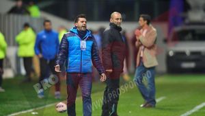 "Lupii" vor să relanseze campionatul: "Dacă nu câștigăm cu Steaua, se vor distanța definitiv" Contra, despre lupta la titlu