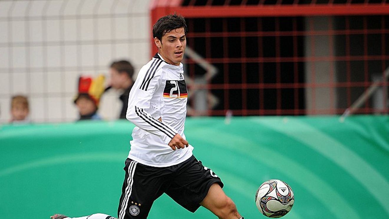 Cu cine împarte Lovin vestiarul!? 9 goluri în 5 meciuri pentru Volland, golgheterul naționalei Under 19 a Germaniei!