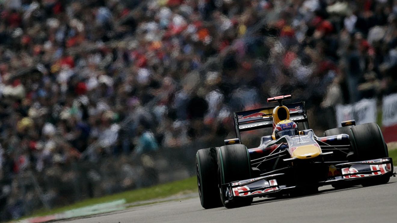 Webber i-a furat "coroana" lui Vettel