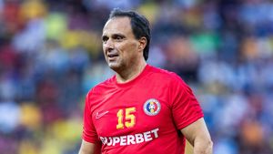 Basarab Panduru a explodat de furie în direct! L-a făcut praf: „Te-am întrebat de 10 ori în toți anii ăştia!”