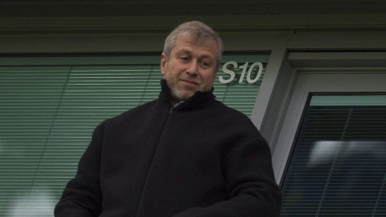 Rolul nefast al maimuței de televizor în epoca de aur a Clanului Sportivilor patrioți | EDITORIAL VICTOR CIUTACU