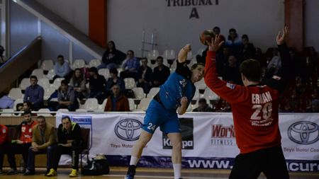 CSM București remizează cu Știința Bacău și intră în play-off de pe locul cinci. Miercuri se decide "țintarul" sferturilor: locurile 1-4 se joacă, 5-8 sunt "bătute în cuie"