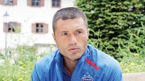 "Fanii m-au înjurat, deși eram stelist! Cu Mutu va fi mai rău!"