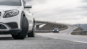 Cele mai noi modele de anvelope de vară. Nokian Powerproof permite ca suprafața de contact să-și păstreze performanța în cele mai dure condiții